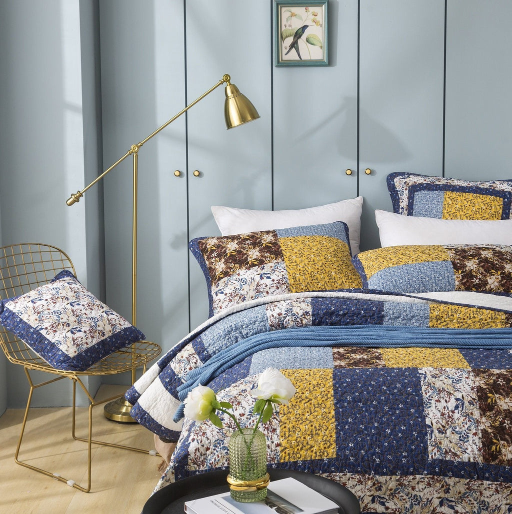 Tache Prairie Sunset White Blue Yellow Brown Floral Cotton Patchwork Quilt Set (JHW-887)
